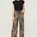 Pantaloni largi cu imprimeu leopard Sara