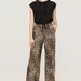 Pantaloni largi cu imprimeu leopard Sara